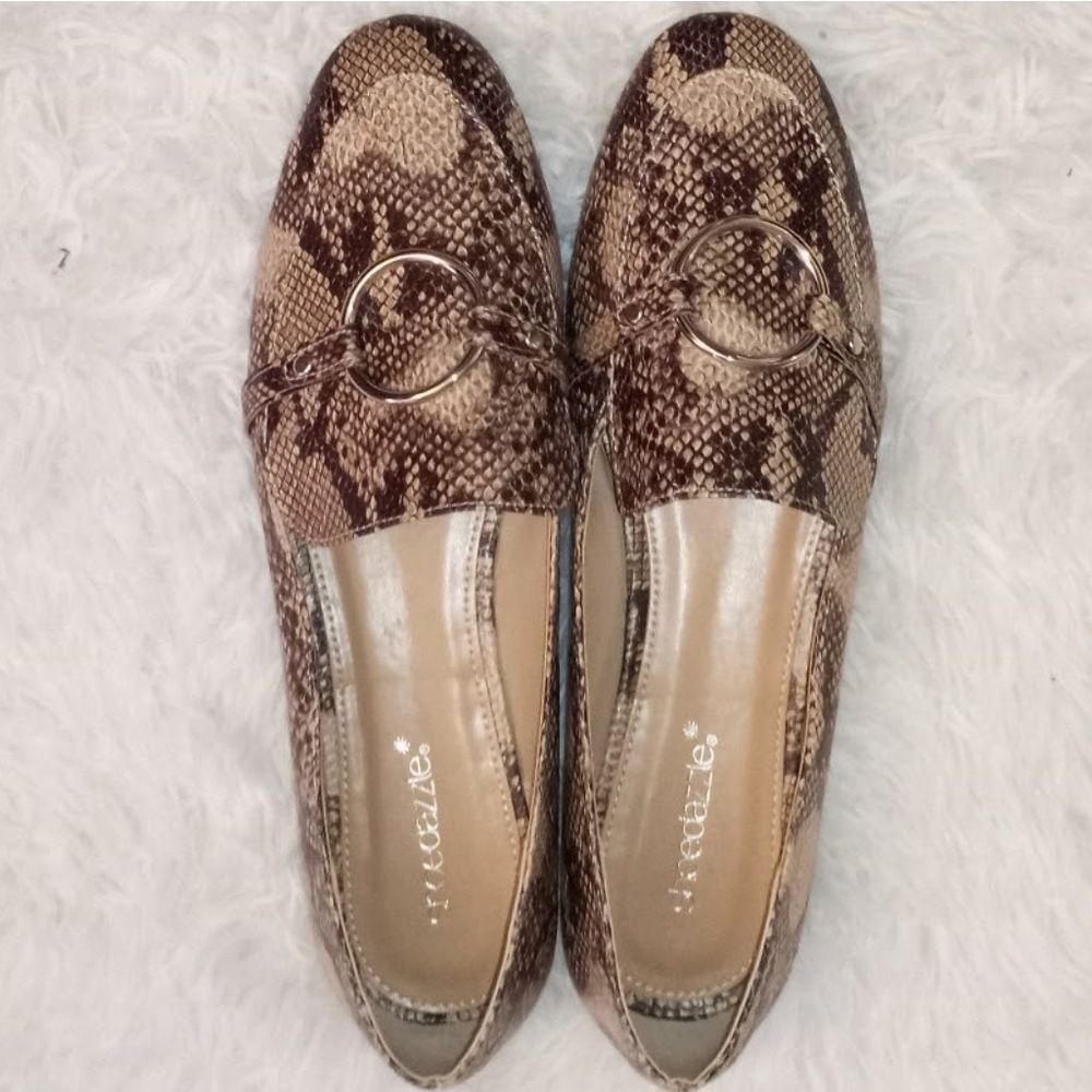 Brand New Shoedazzle Snake Print Flat Loafer
